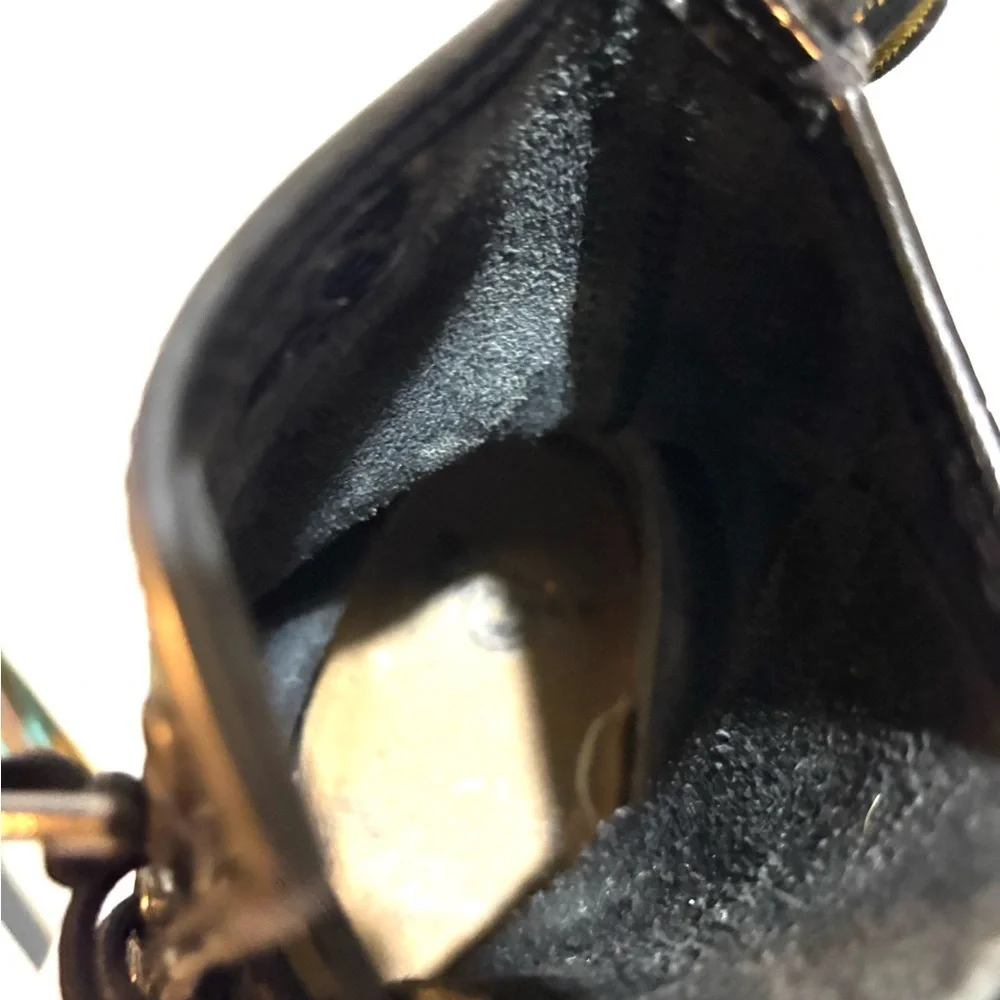 Dr. Martens glossy black
